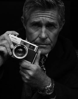Portrait in black & white by Ben Dauchez